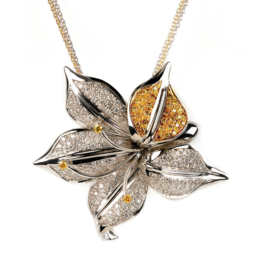 1.79 CT Diamond Flower Necklace from Italy