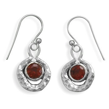 Oxidized Round Hammered Earrings With Garnet